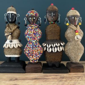 Ensemble de statuettes XS en perles et coquillages