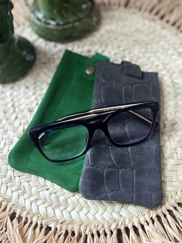 etuis a lunettes en cuir