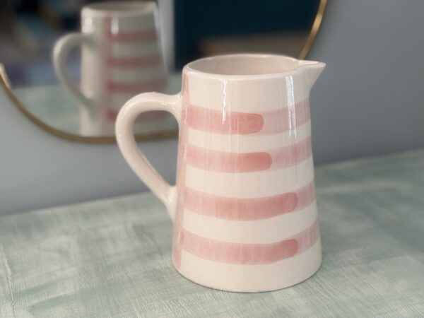 Pichet en céramique blanche rayures roses